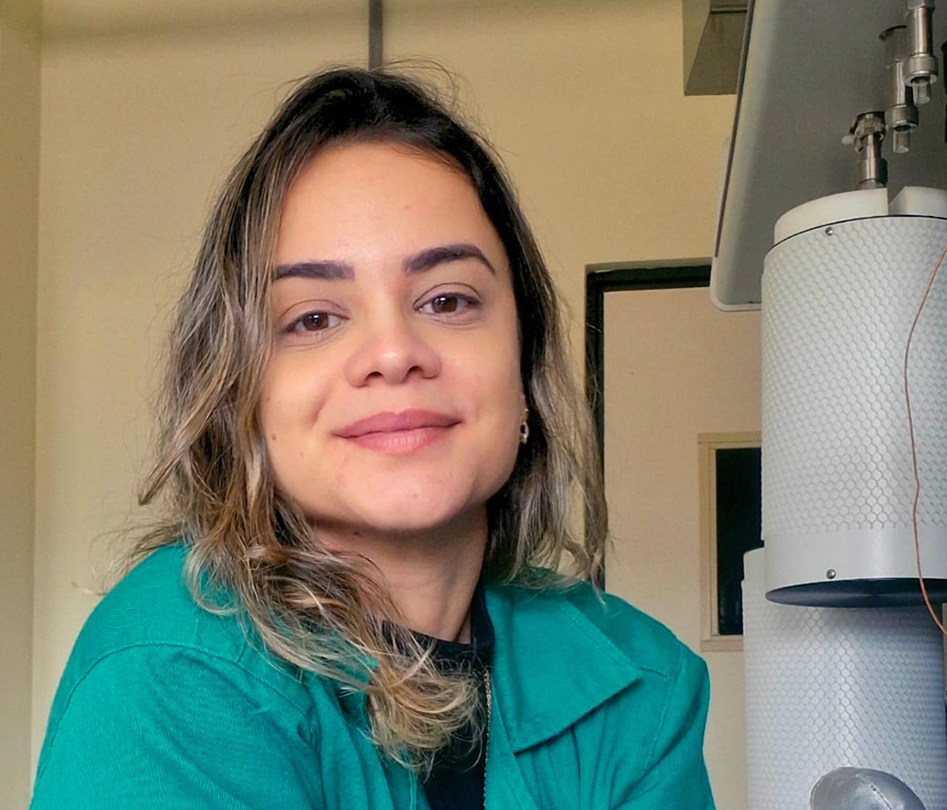Dra. Viviane de Oliveira Campos