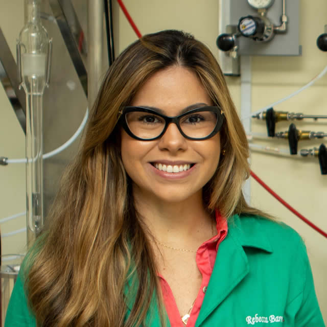 Dra. Rebecca Barros